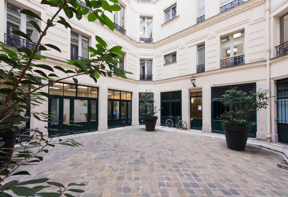 adresse commerciale société à paris 9